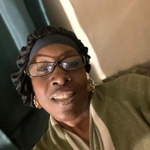 Meet your Posher, Somonique